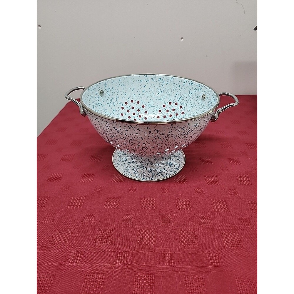 Enamel Collander Blue/White Speckled Confetti Pattern  2 Handle Springtime Vibe